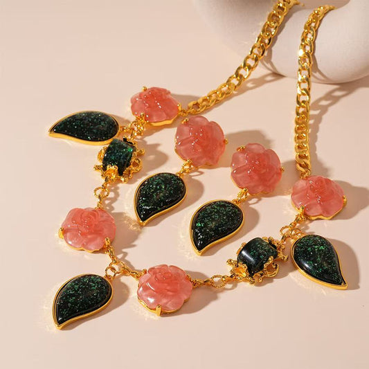 flower vintage necklace