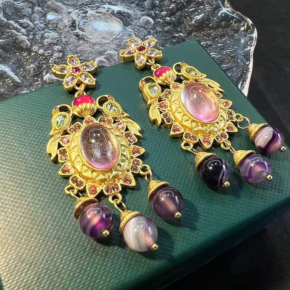 (C) vintage earring