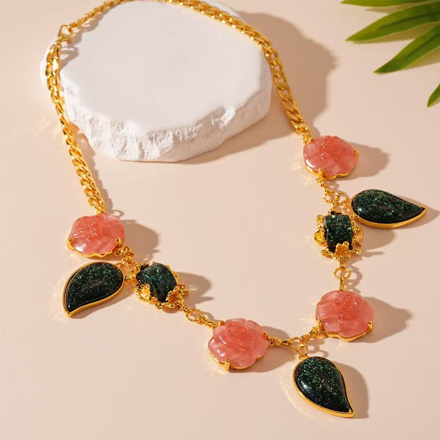 flower vintage necklace